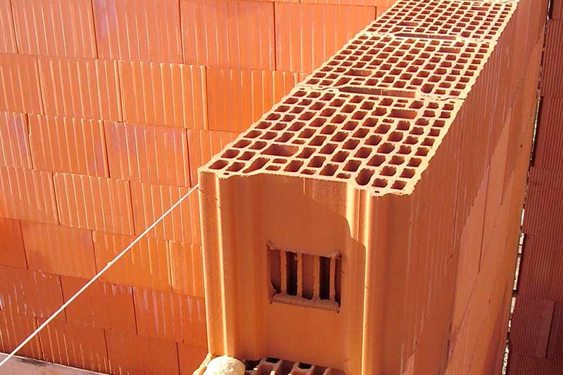 Строительство дома из керамических блоков